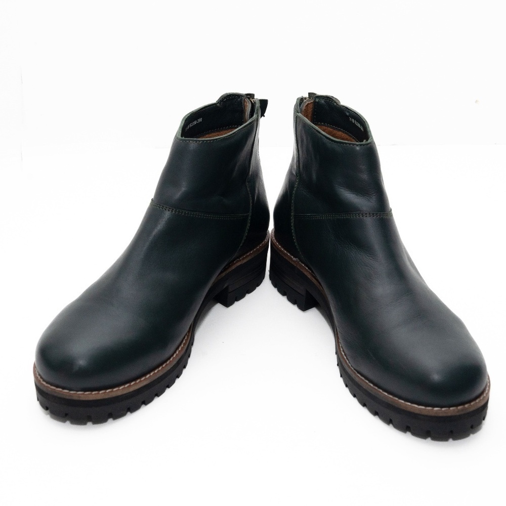 Softwalk‎ | New!  Elmhurst Leather Bootie. 11 Wide width - Picture 3 of 13